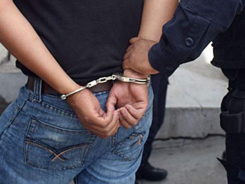 Detienen a presuntos secuestrados de adolescente en Zitácuaro