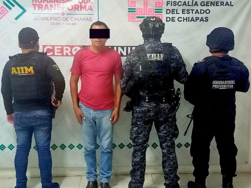 Detienen a sujeto por probable delito de corrupción de menores