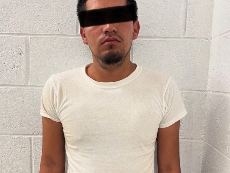 Detienen a traficante de personas