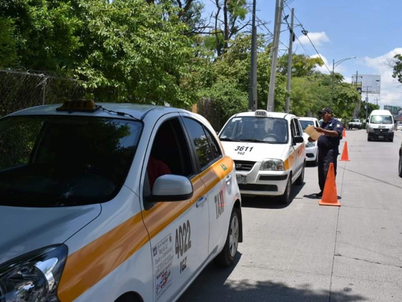 Detienen a transportistas irregulares en Tuxtla Gutiérrez