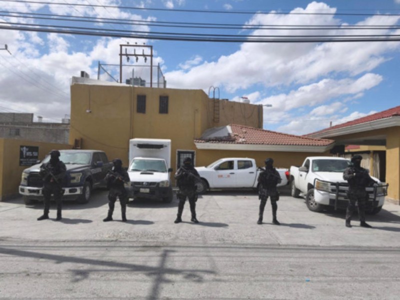 Detienen a tres hombres por robo de camioneta en Torreón | Meganoticias