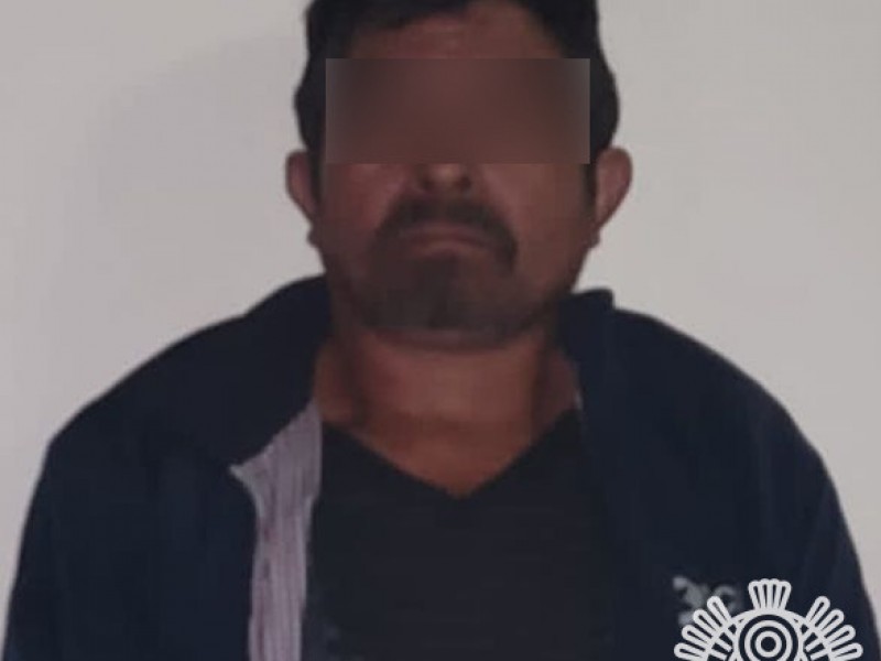 Detienen a una persona por presunta posesión ilegal en Epatlán
