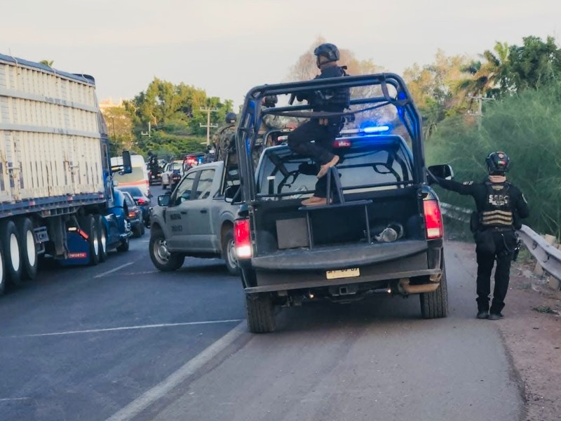 Detienen a una persona y aseguran vehículo en operativo en Los Mochis