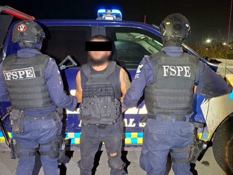 Detienen en Salamanca a sujeto que portaba armas y droga