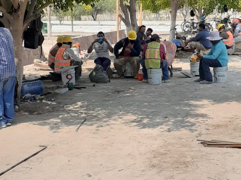 Detienen obra de Universidad en Zinacatepec por abusos