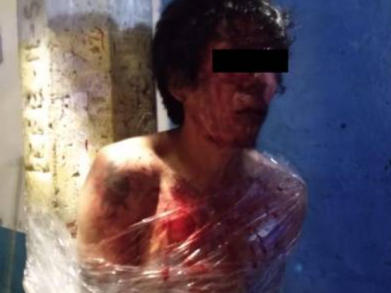 Detienen y golpean a masculino en San Pablo Xochimehuacan