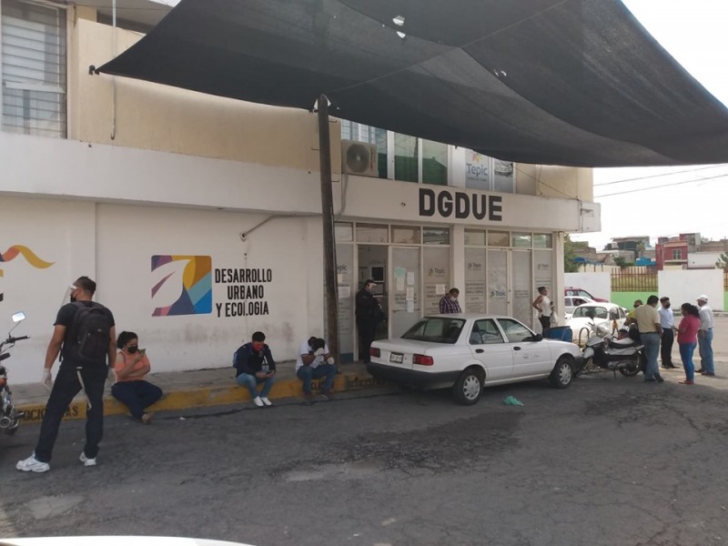 DGDUE expone a trabajadores al COVID-19