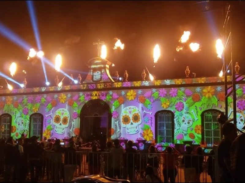 Día de muertos en Tepic: desfiles, altares y concursos Día de muertos en Tepic: desfiles, altares y concursos