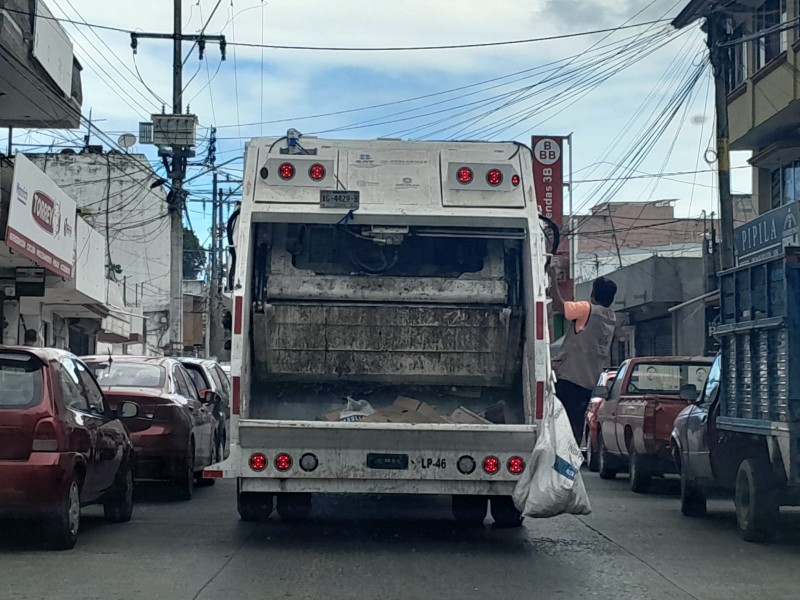 Día de muertos incrementó la generación de basura en Tuxpan