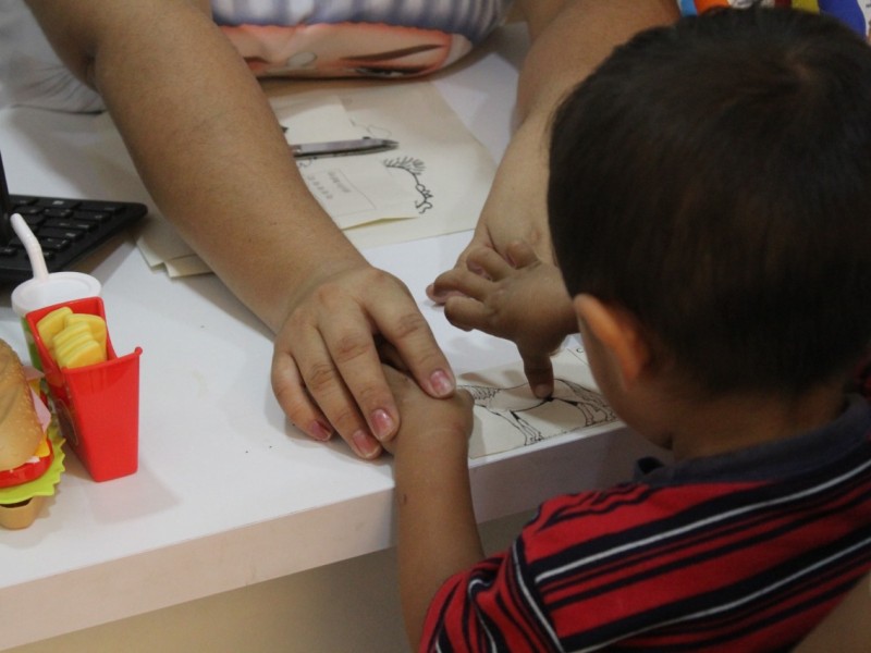 Diagnóstico temprano de autismo se realiza en Centros de Salud