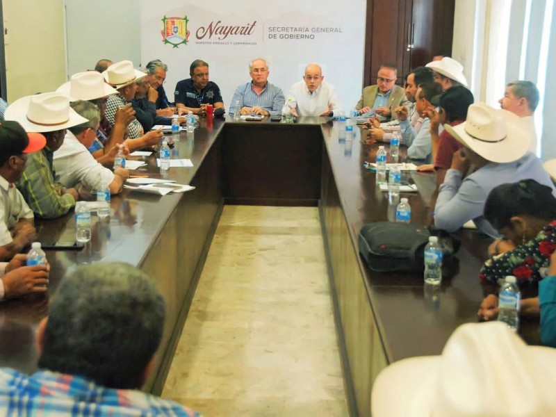 Dialogan productores de sorgo con el gobierno estatal