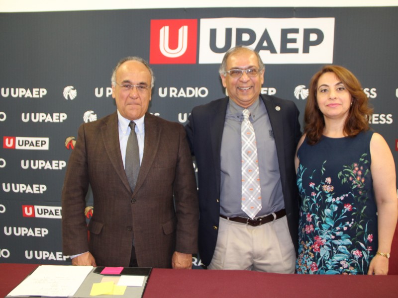 Dialogan sobre Business Analytics en la UPAEP