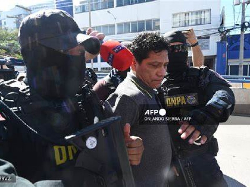 Dictan detención judicial al exfutbolista hondureño Óscar Bonilla