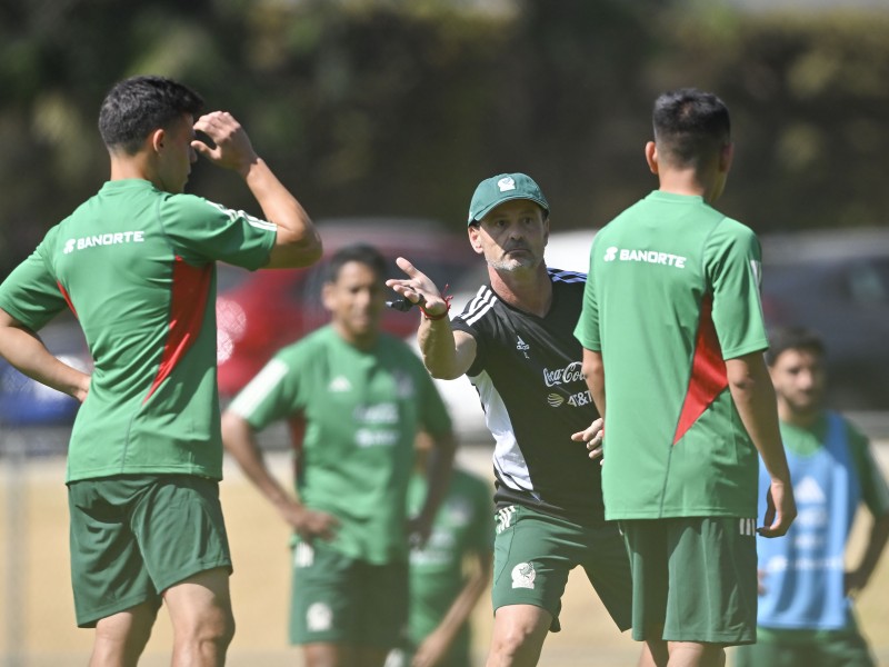 Diego Cocca dirigió su primer entrenamiento con Selección Mexicana
