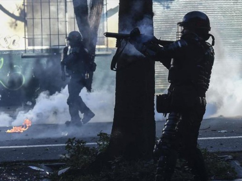 11 muertos por protestas contra el abuso policial en Colombia