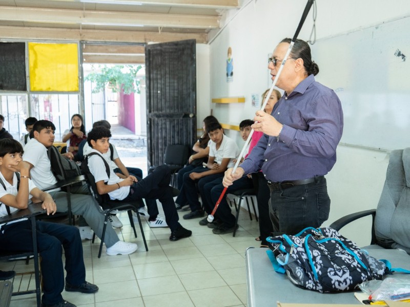 DIF Cajeme impulsa inclusión en escuelas por el Día del Bastón Blanco