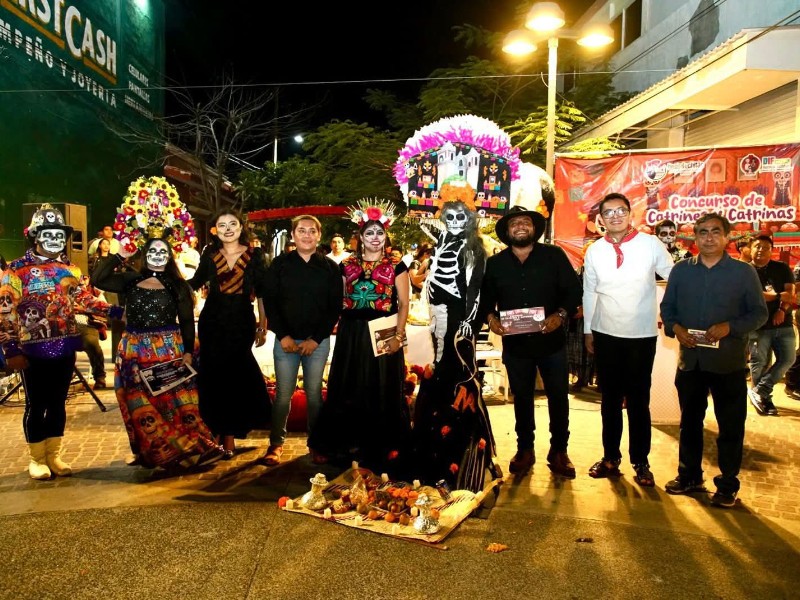 DIF Juchitán celebra tradiciones mexicanas con comparsas y concurso de catrinas