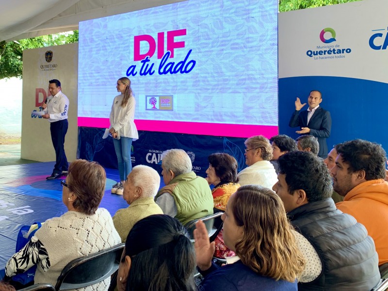DIF Mpal. de Querétaro entrega apoyos