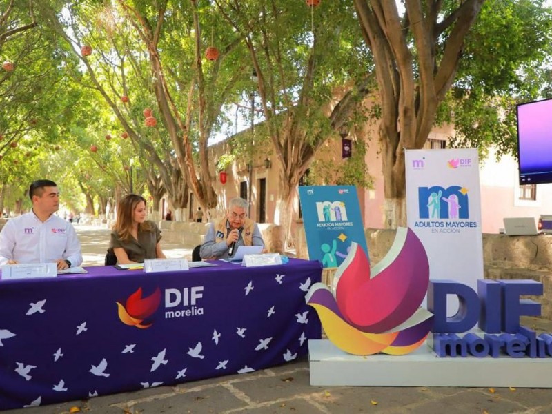 DIF presenta programa que ofrecerá empleos dignos a adultos mayores