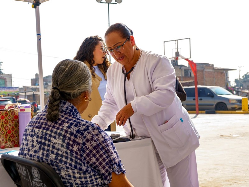 DIF Toluca realizó jornada de salud en San Pablo Autopan