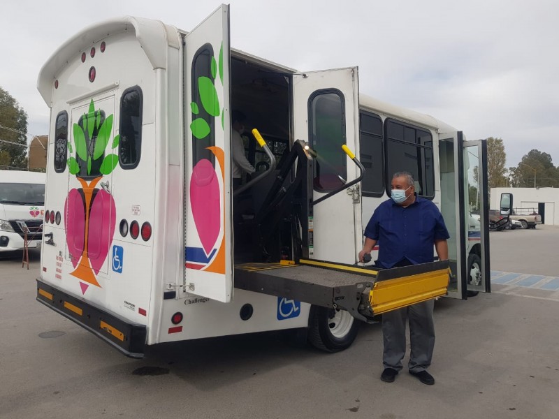 DIF Torreón dejará camión para traslado de personas con discapacidad