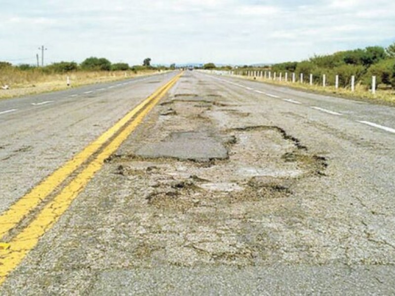 Dinero de mantenimiento carretero se desvía a MORENA: Londres Botello