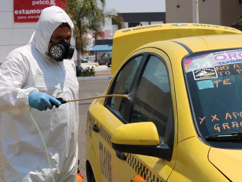 Diputada apoya con servicio de sanitización a taxistas