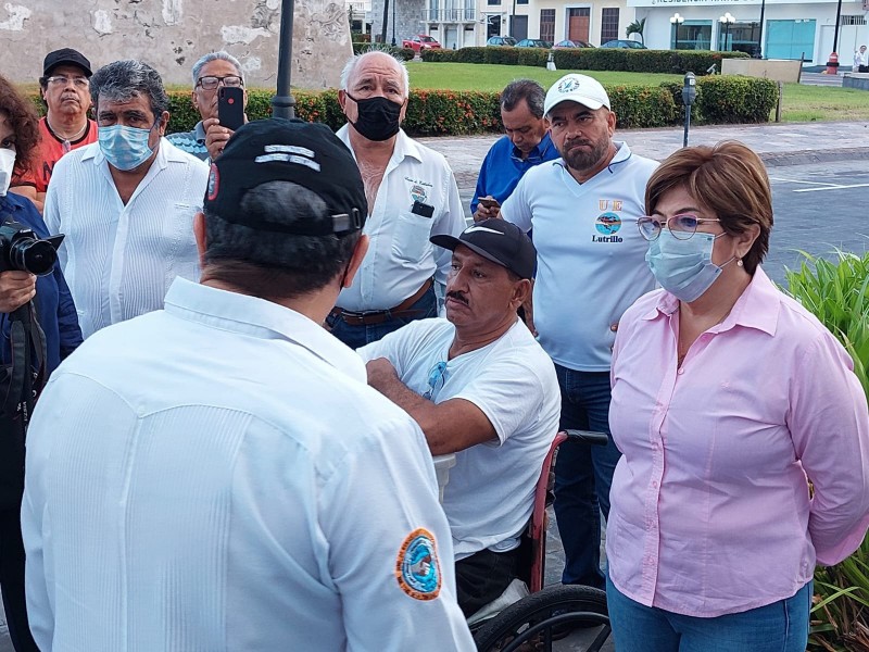 Diputada Federal busca apoyar desde el Congreso a extrabajadores portuarios