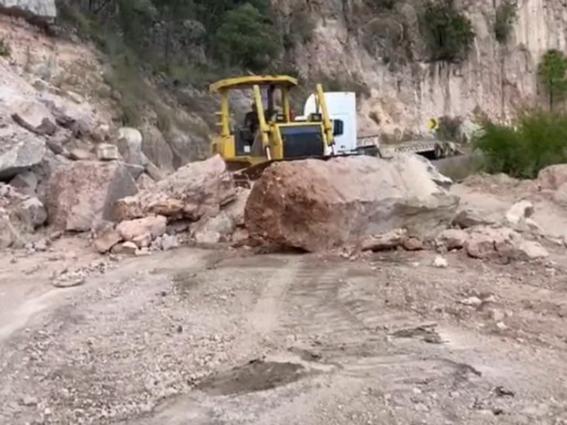 Diputado denuncia abandono de 20 años en caminos de la región indígena