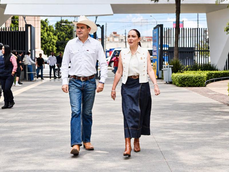 Diputado descarta nepotismo por nombramiento de Alejandro Navarro al DIF