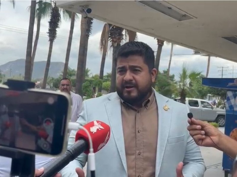 Diputado reconoce exclusión de transportistas paceños en modernización del transporte público