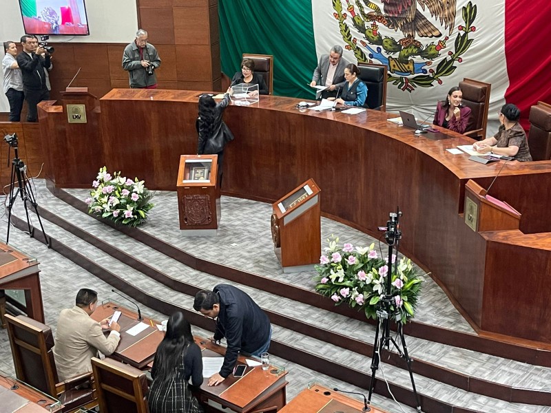 Diputados reclaman cierre de micrófonos durante comparecencia de la Seduvot