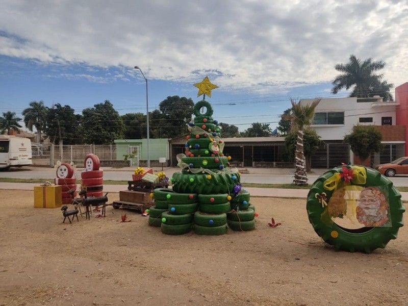 Dirección de Ecología realiza parador fotográfico ecológico reciclando llantas