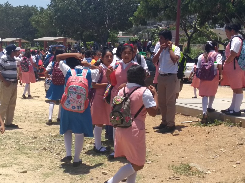 Directivos esperan apertura del Programa “uniformes escolares”