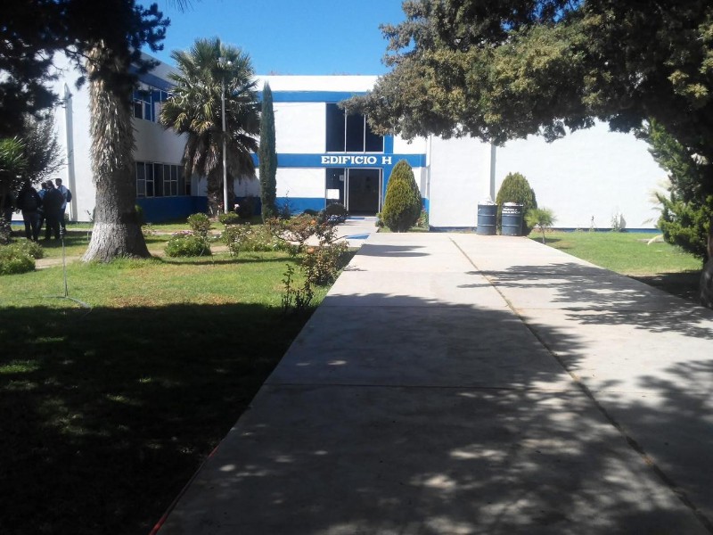 Director de la Unidad Académica de Agronomia presenta propuesta para terminar paro