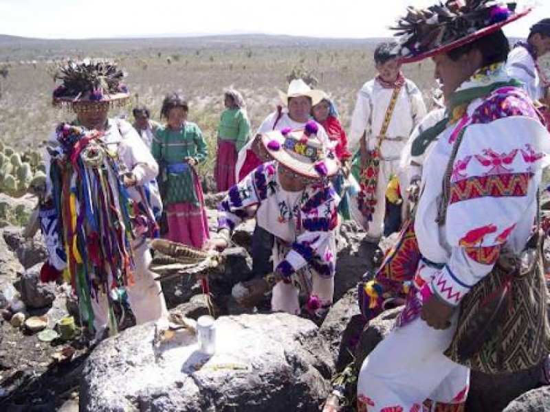 Discriminación y violencia; factores para reformar usos y costumbres indígenas