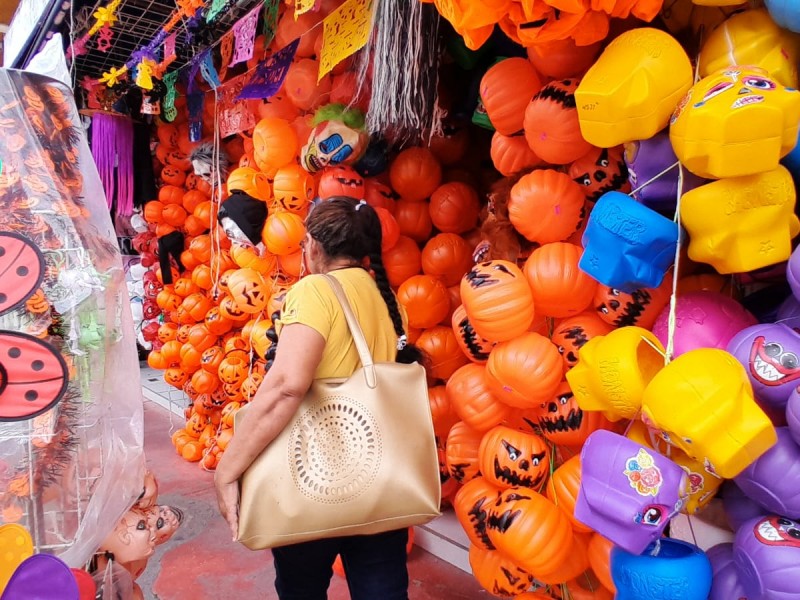 Disfraces lo más vendido para Día de Muertos