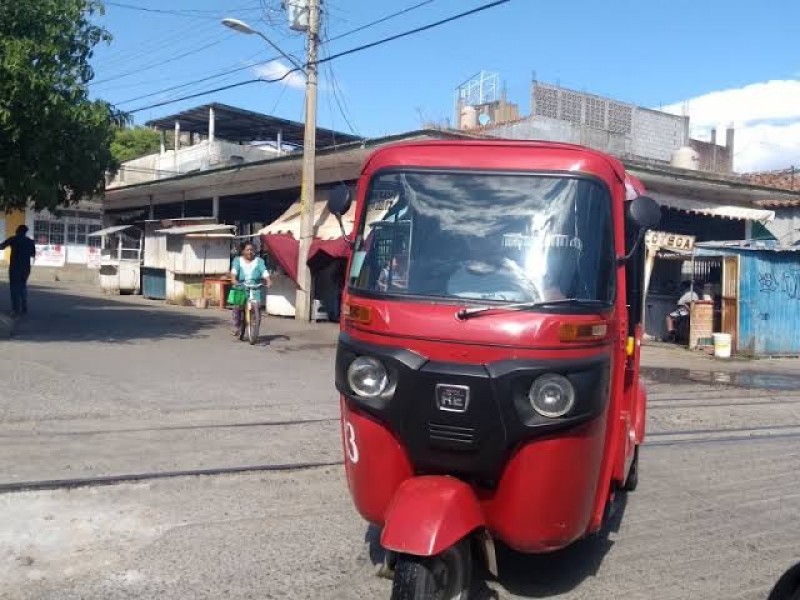 Disminución de servicios en mototaxis, golpea a choferes y concesionarios