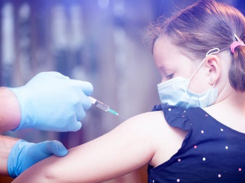 Disminuye en un 30% vacunación infantil por pandemia: ONU