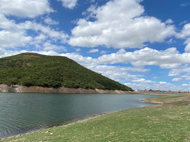 Disminuye nivel de agua en Presa Laborcita afectando a agricultores