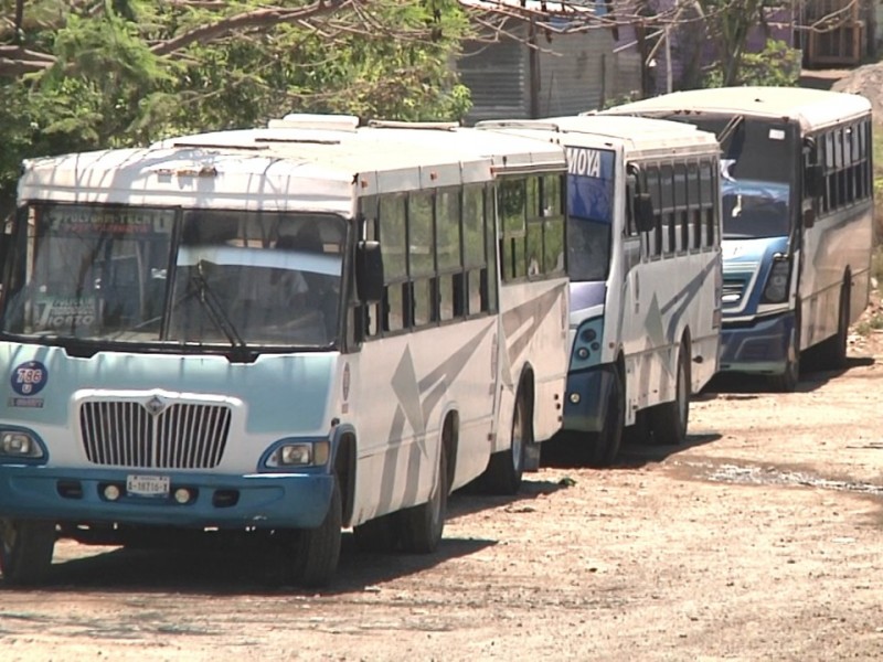 Disminuyen rutas de transporte en un 50% por contingencia