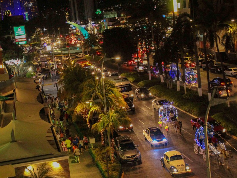 Dispersan a personas que pretendían entrar a bares en Acapulco