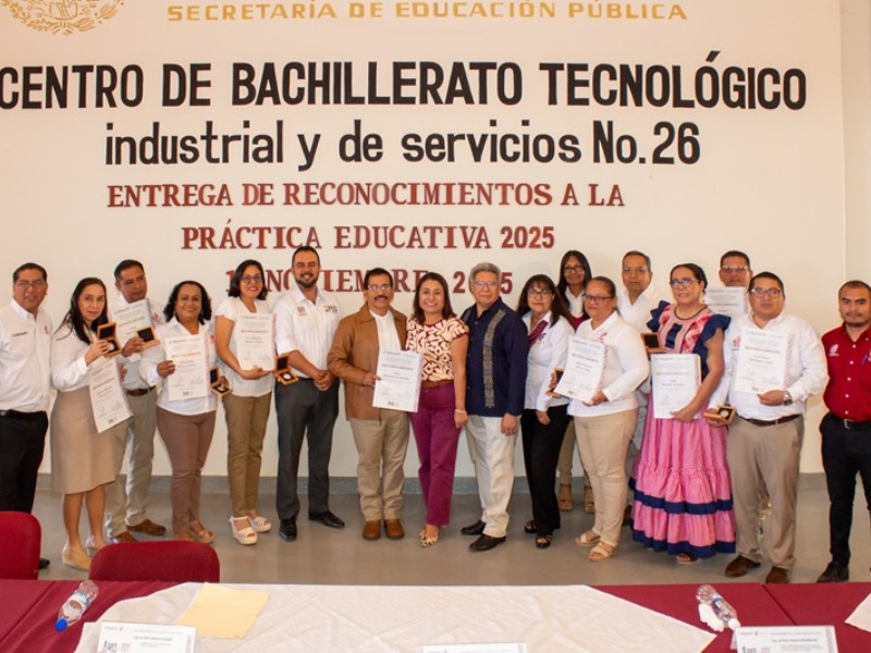 Distingue SEP a 10 docentes del COBAO, reconocimiento a la Práctica Educativa