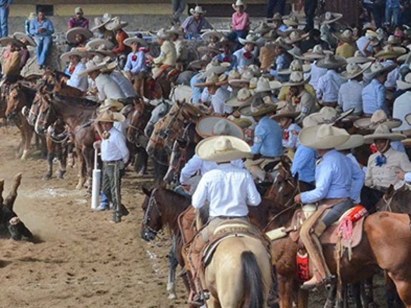 Disuaden coleadero con mil personas en Zacatecas capital