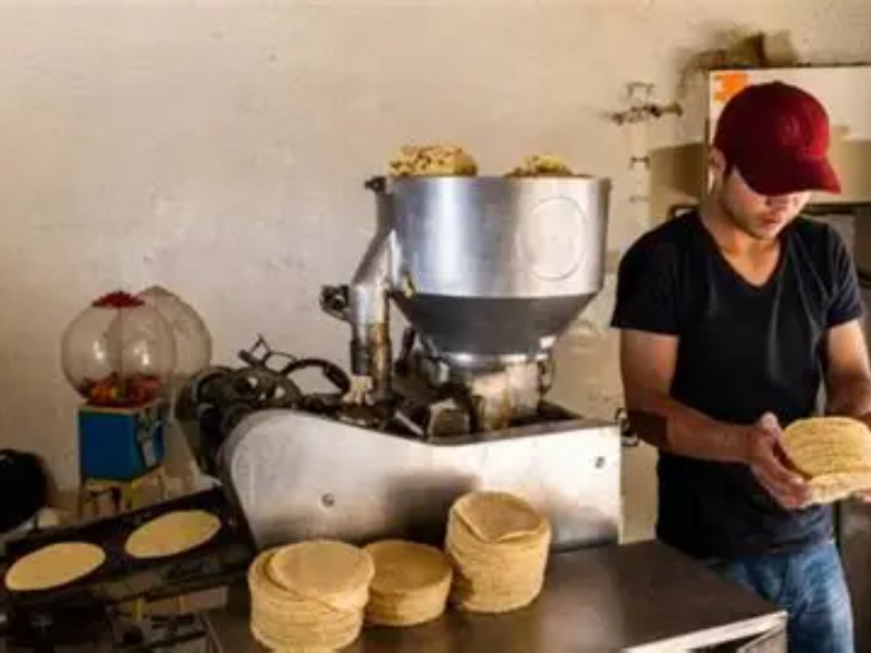 Diversifican sus productos, así es la estrategia de supervivencia de las tortillerías
