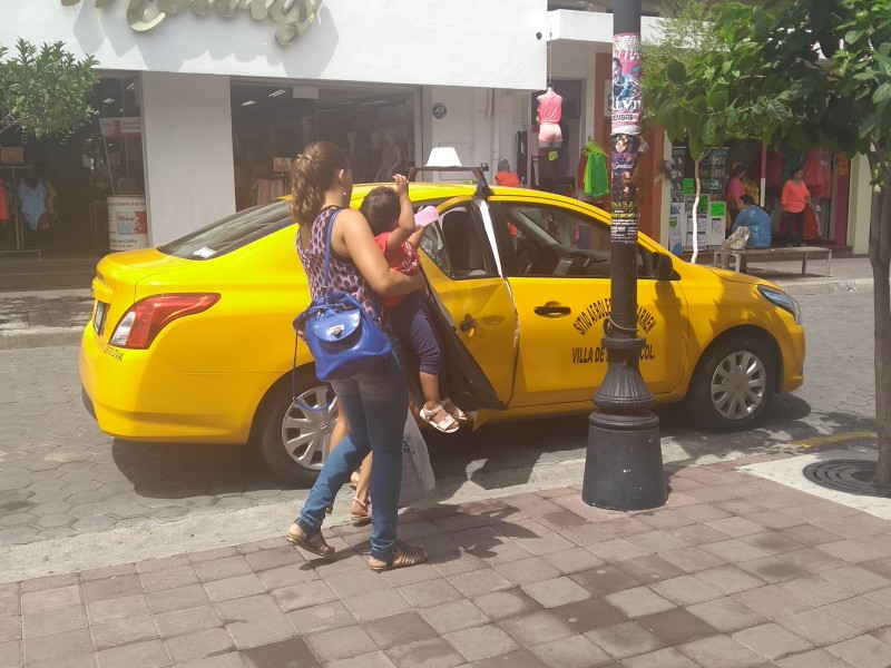 Divide opiniones en usuarios servicio de taxis