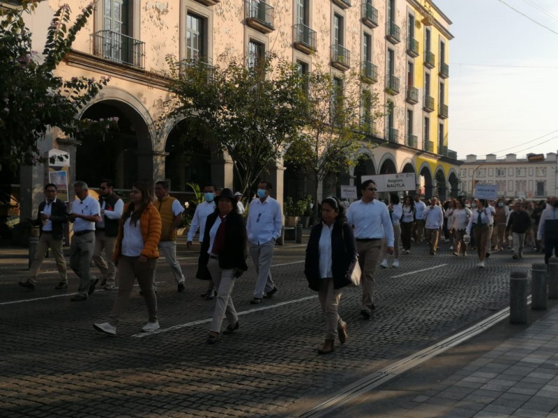 Docentes celebran aniversario de escuelas telesecundaria