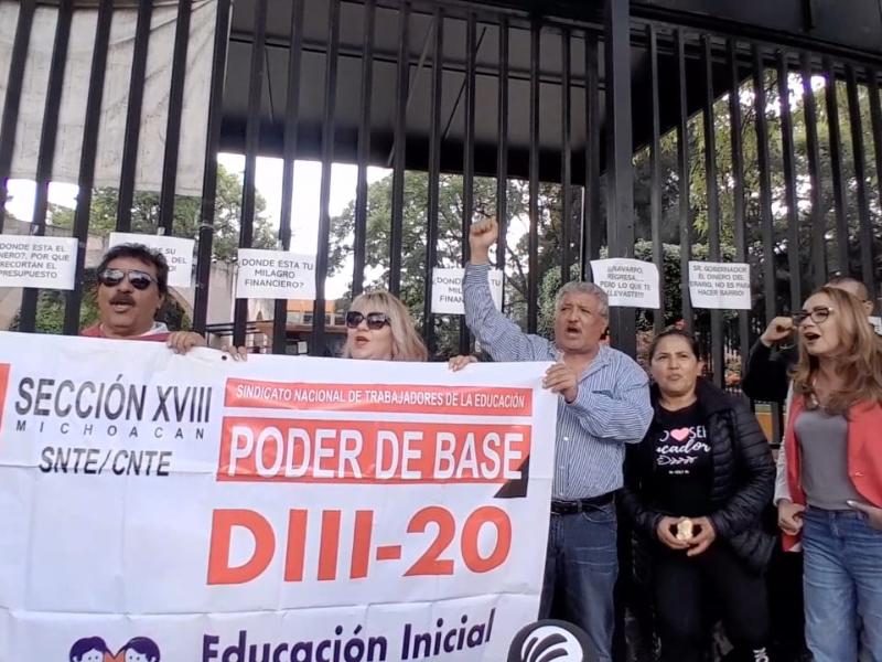 Docentes de educación inicial exigen pago de apoyos atrasados en Michoacán