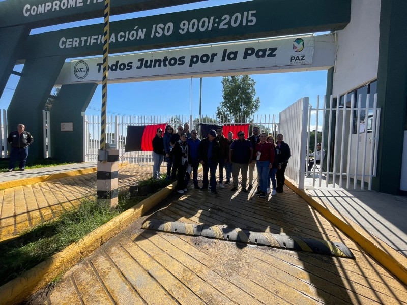 Docentes de la Universidad Tecnológica de Zacatecas bloquean accesos