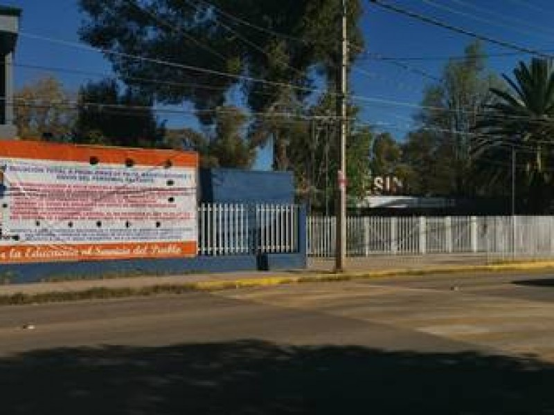 Docentes de secundaria no reciben salario fijo desde mayo.